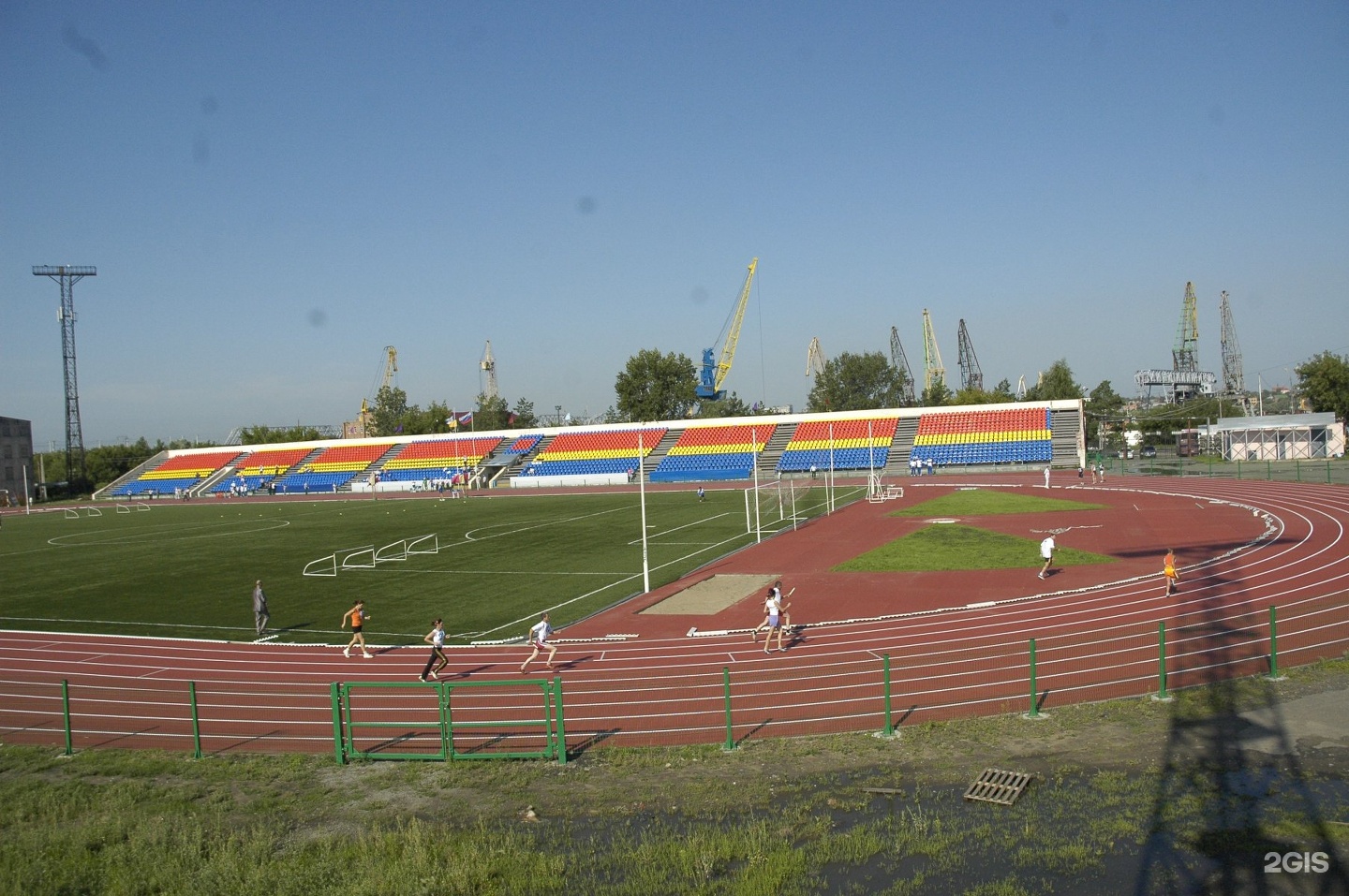 красная звезда омск стадион фото