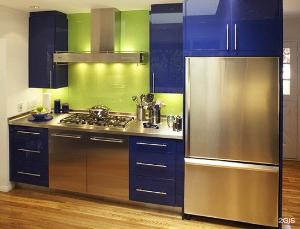 Кухня в сине зеленых тонах