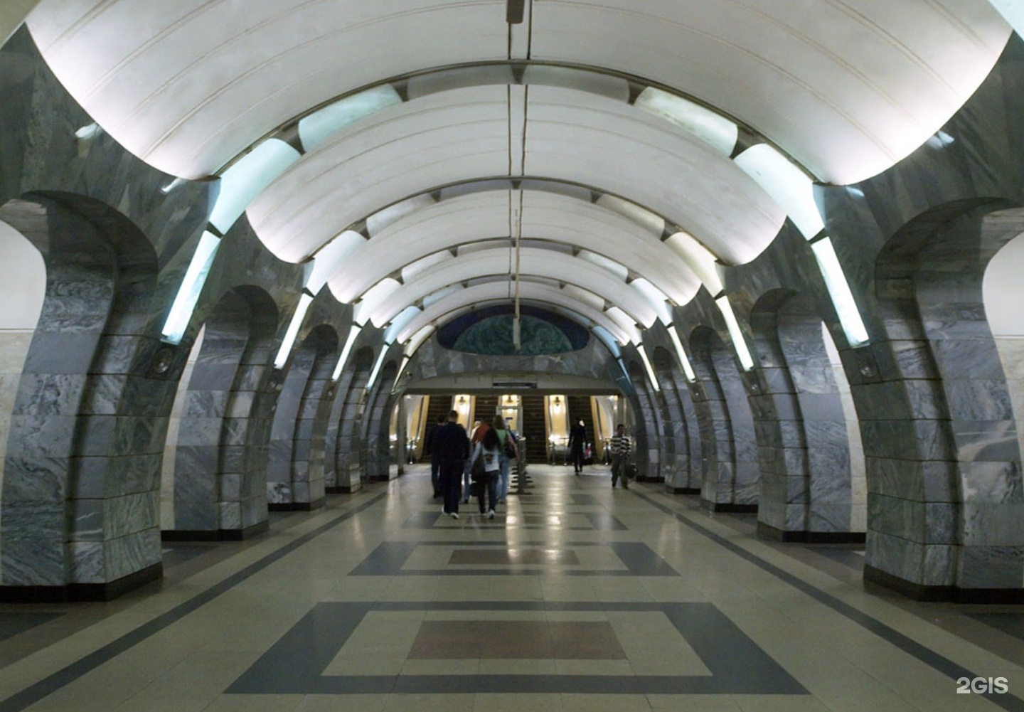 Станция метро Чкаловская Москва вестибюль