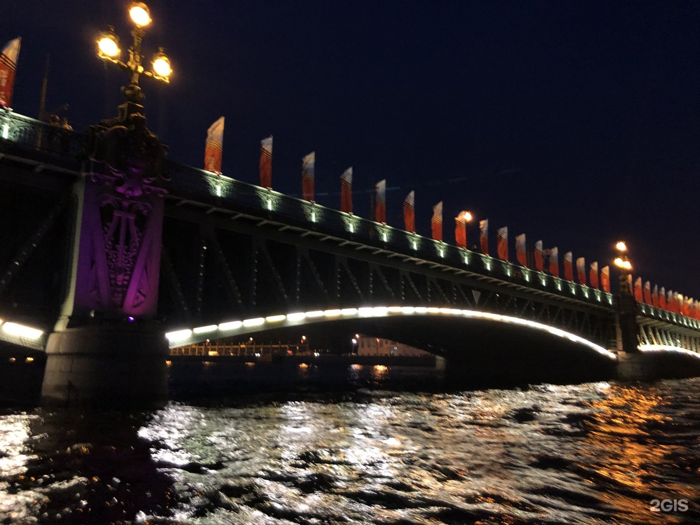 Троицкий мост в Санкт-Петербурге вечером