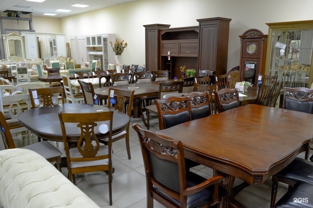 Мебельный магазин стулья. Дом с мебелью. 12 стульев логотип. Салон бар пятигорск. Пятигорск дзержинского 39.