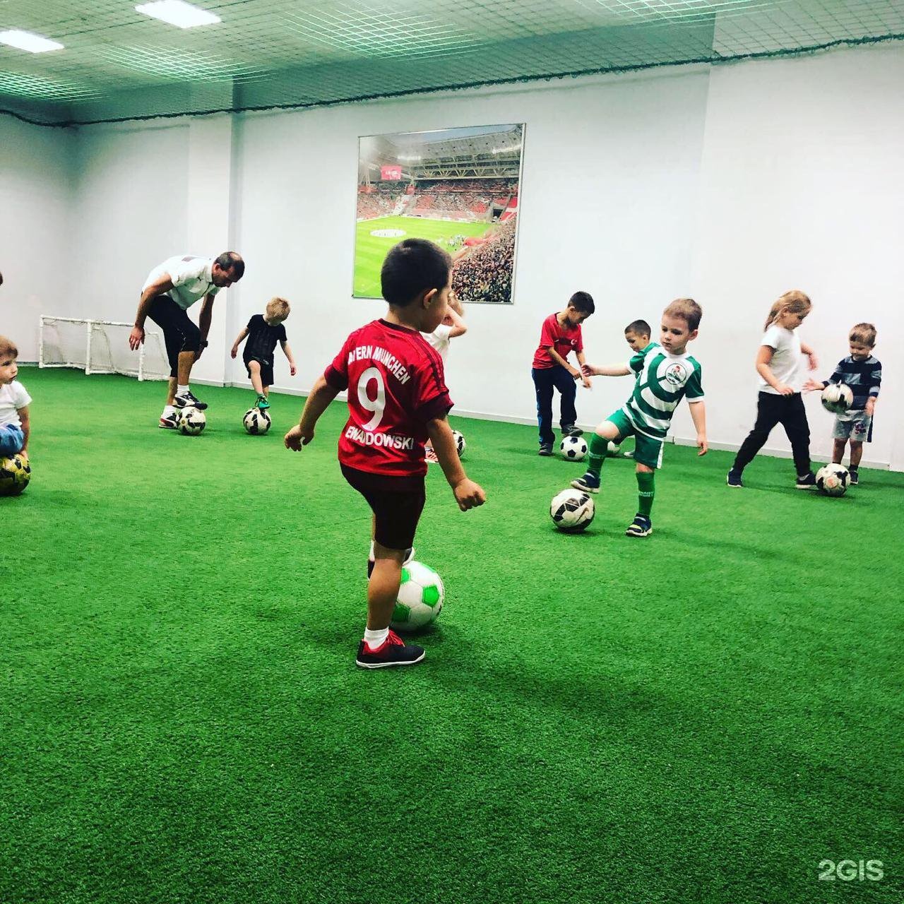 Футбол игры для детей 10 лет