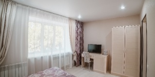 Кугеси: Отель Телей