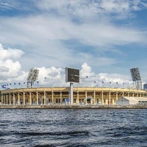 Фото от владельца Петровский, стадион