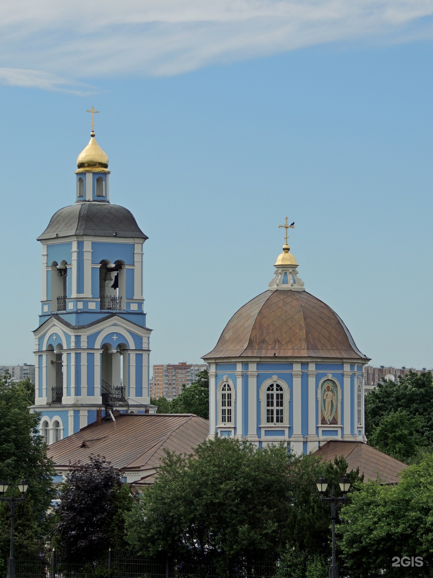 Церковь иконы божией матери живоносный источник петровка. Живоносный источник в Царицыно. Храм иконы Божией матери «Живоносный источник» в Царицыне. Храм Живоносный источник в Царицыно. Живоносный источник в Царицыно картинки.