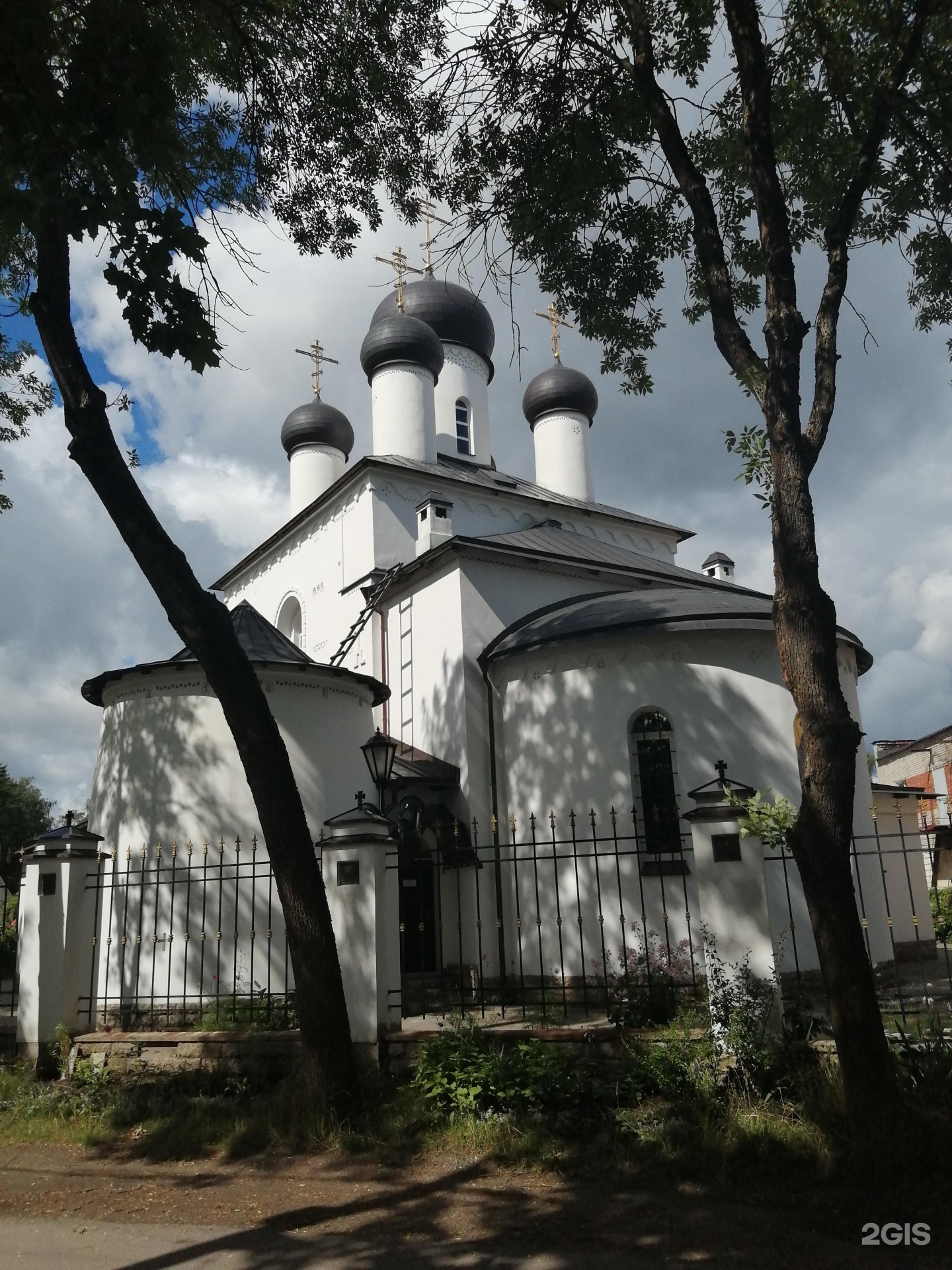 Погода в тярлево на 10 дней. Храм в Тярлево. Церковь Преображения Господня (Тярлево). Храм в Тярлево фото. Тярлево муниципалитет.