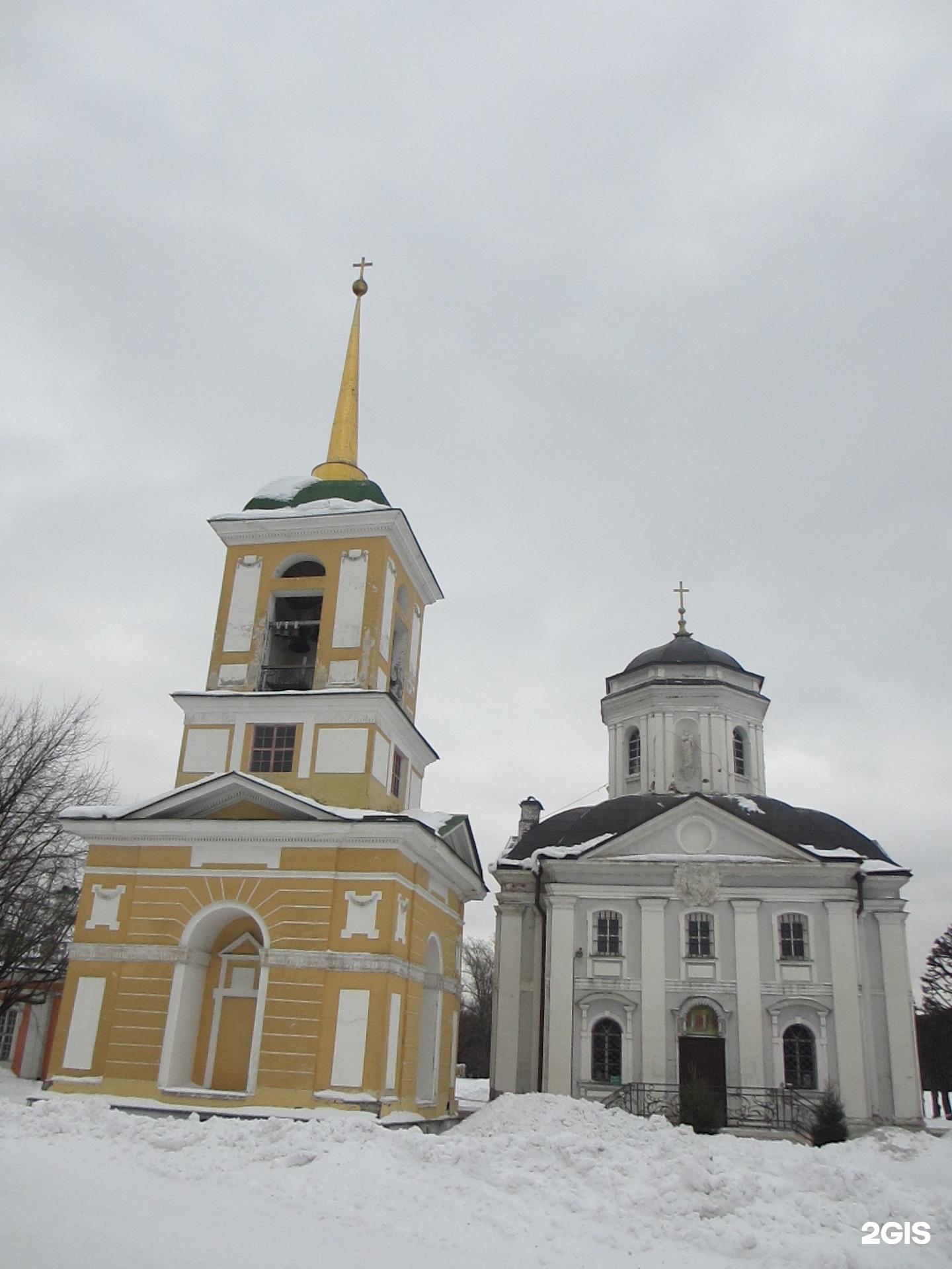 Церковь происхождения честных древ креста господня. Церковь Спаса Всемилостивого в Кускове. Храм Всемилостивого Спаса в Вороново. Церковь Всемилостивого Спаса в Митино, Москва.