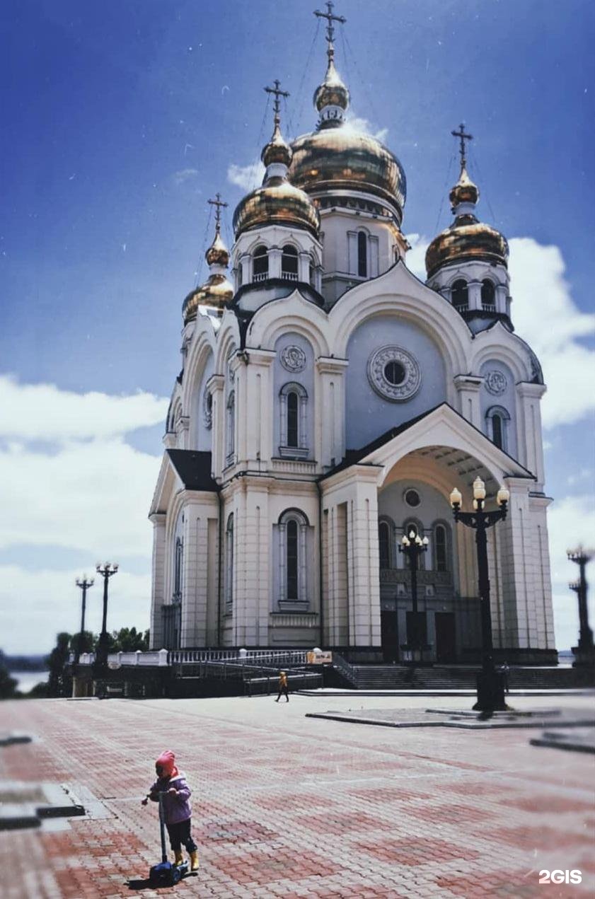 Христорождественский храм хабаровск. Кафедральный собор Хабаровск. Спасо-Преображенский кафедральный собор. Кафедральный собор Хабаровск Ленингра. Кафедральный собор Хабаровск фото.