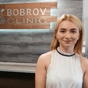 Хирург имплантолог Киселев Ю. В. стоматология в Москве Бобров Клиник. - YouTube
