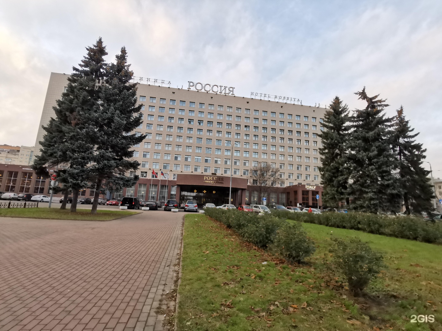 гостиница россия санкт петербург адрес