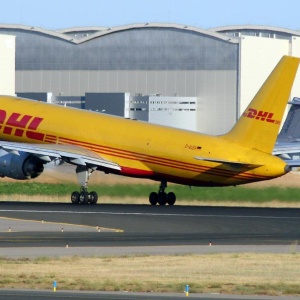 Фото от владельца DHL Express, международная транспортная компания