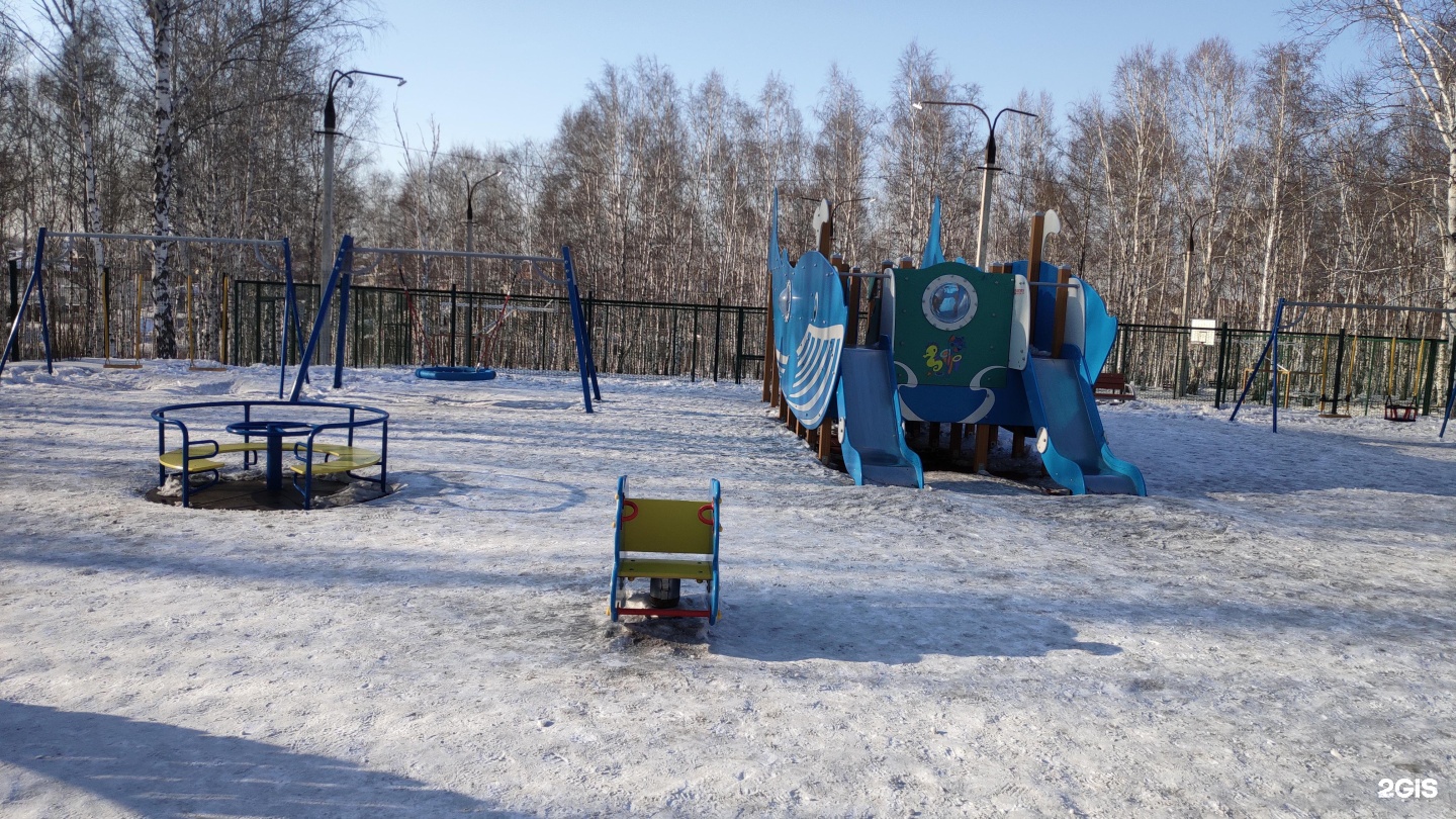 Молодежный поселок томская. Молодежный поселок Вельск. Поселок молодежный. Молодежный поселок, д. 105. 461107 Поселок молодежный.