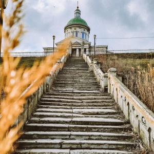 Фото от владельца Сурб-хач, армянская церковь