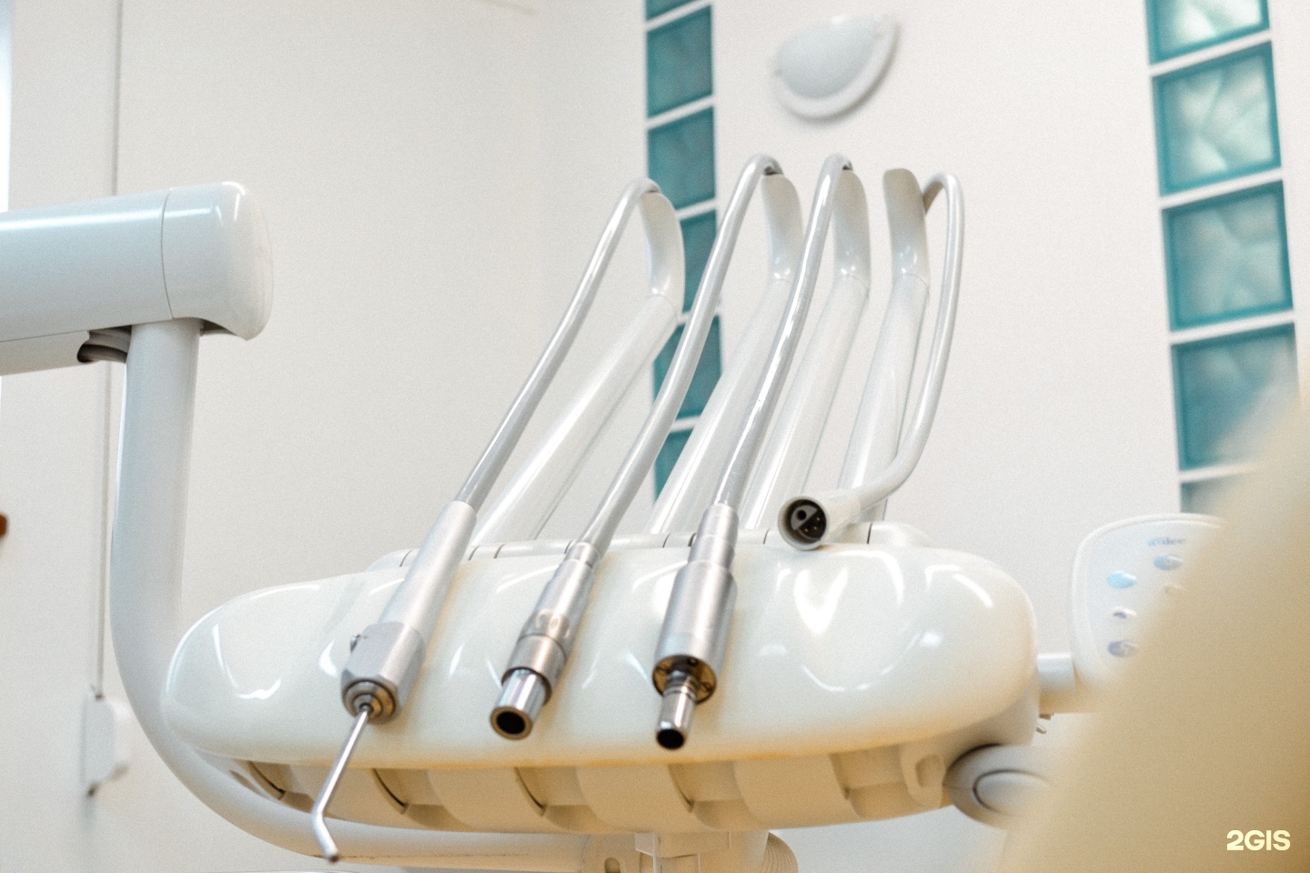 Стоматологическая клиника калининград, озёрная, 45. Новапрофф калининград. Корабельная 6/1 калининград. Калинина юлия владимировна. Новапрофф калининград.