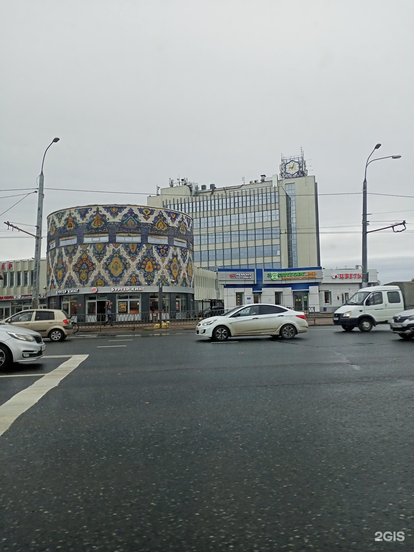 Декабристов 133д Казань. Декабристов 133 Казань. Тюбетейка здание Казань. Башня тюбетейка Набережные Челны.