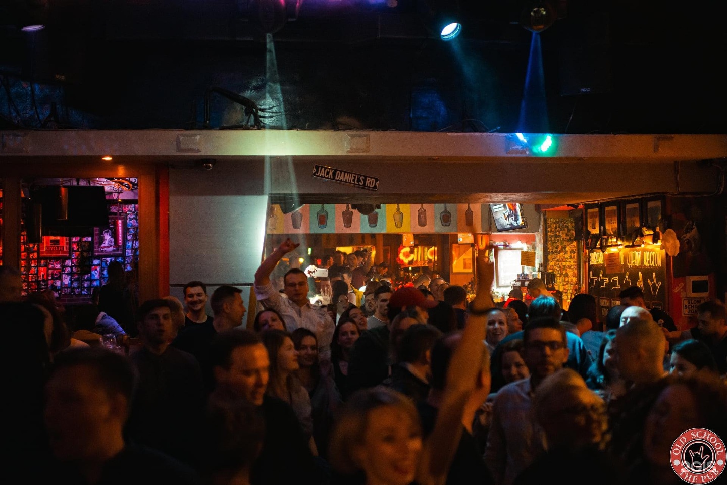 Скул паб. Old School pub Москва. Москва большой Черкасский переулок 15-17с1 олдскул паб. Old School pub.