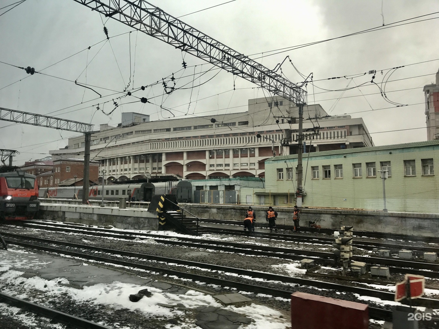 Новости москва комсомольская. Универмаг Московский на Комсомольской.