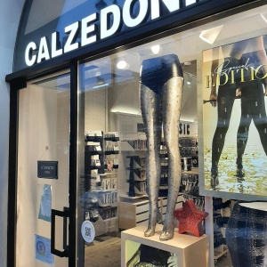 Фото от владельца Calzedonia, сеть магазинов чулочно-носочных изделий