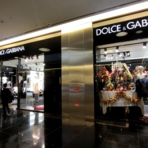 Фото от владельца Dolce & Gabbana, бутик элитной одежды и аксессуаров