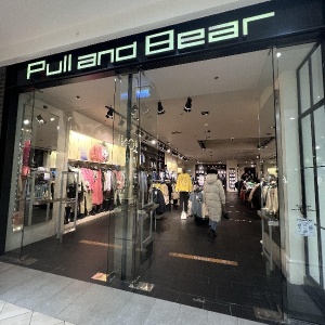 Фото от владельца Pull & Bear, сеть магазинов одежды