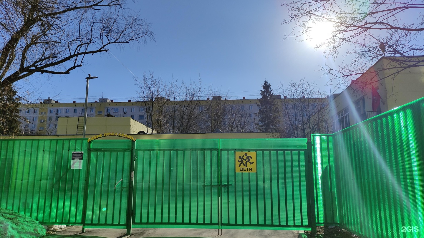 Школа на улице Декабристов Москва. Декабристов 26.