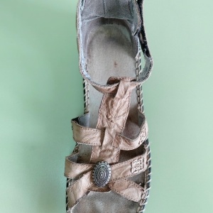 Фото от владельца Шпилька, мастерская по ремонту обуви