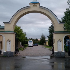 Фото от владельца Храм Святых Первоверховных Апостолов Петра и Павла в Ясеневе