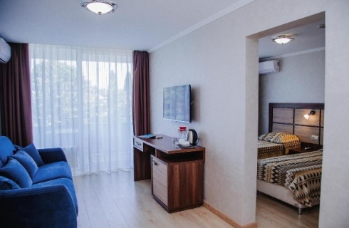 Лазаревское пос.: Санаторий Бирюза