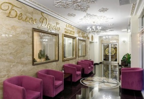 Отель Белое дерево в Санкт-Петербурге