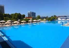 Отель Адлеркурорт в Адлере