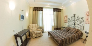 Уяндыково: Отель Алая Роза