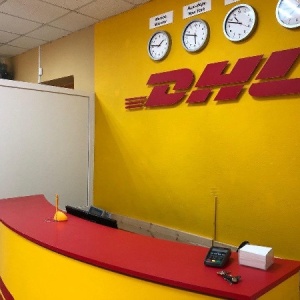 Фото от владельца DHL, транспортная компания