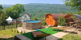 Мезмай: Турбаза Солнечный ветер