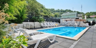 Ольгинка: Гостевой дом Век