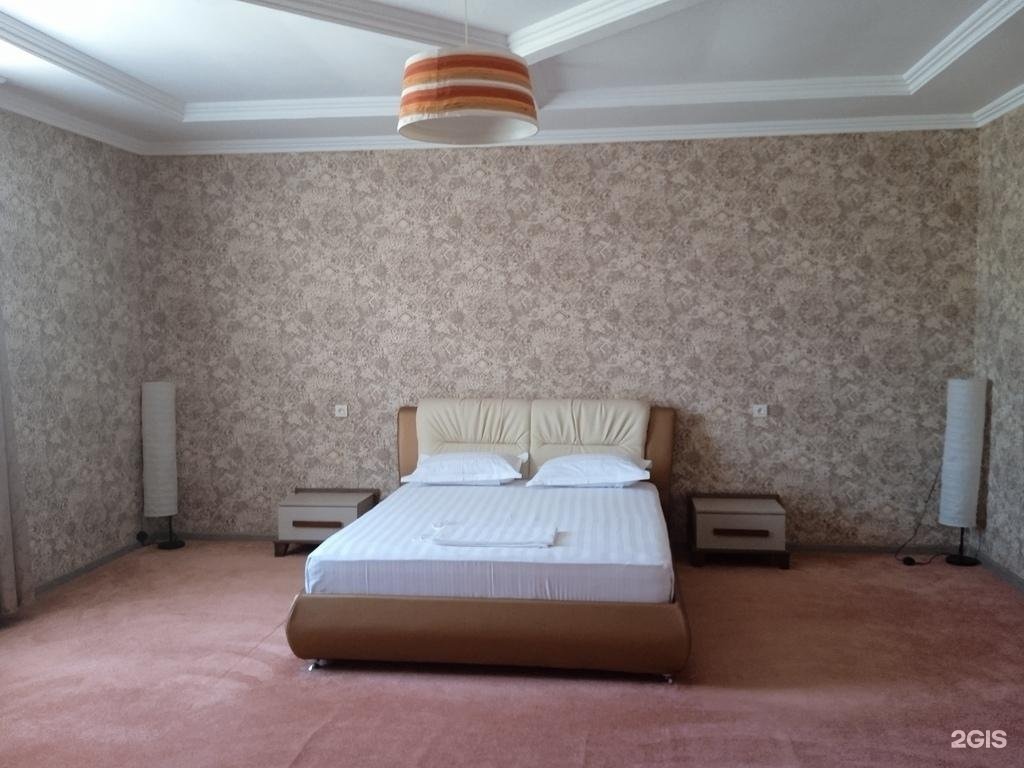 Rosso Hotel