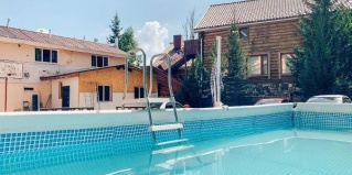 Новоабзаково: Отель Эдельвейс