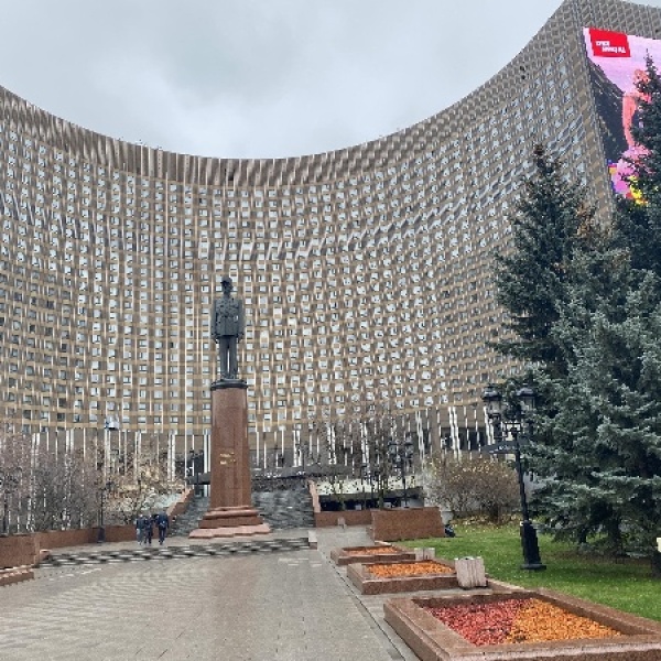 проспект мира 150 москва гостиница. гостиница космос москва 2022. Cosmos вднх hotel. гостиница космос москва ресепшн. гостиница космос петрозаводск.