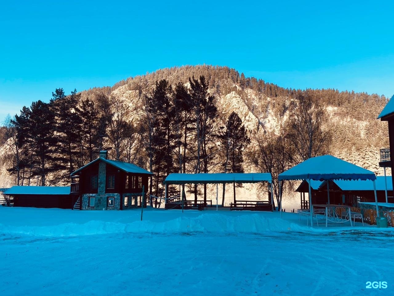 Барангол горный алтай. Тихий берег барангол. Барангол. Барангол горный алтай. Турбаза тихий берег барангол.