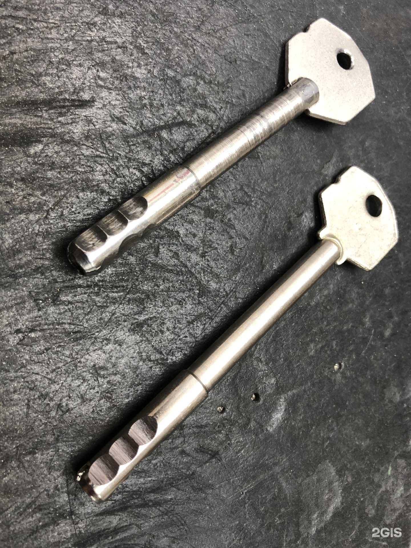 Ключ toyota supra a90. Ключ плюс. Ключ кгн 25х28 din 838. High security lock en1300. Ключ мультилок заготовка.