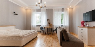 Свободы: Отель Fhouse