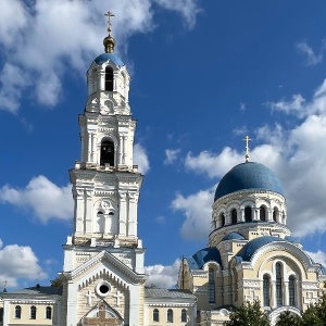 Фото от владельца Калужская Свято-Тихонова Пустынь, мужской монастырь