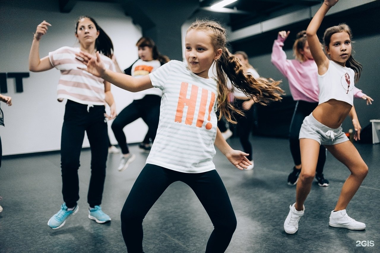 Social dance studio. Джаз фанк танцы в Новосибирске. Студия танцев Dance it. Танцевальная студия Новосибирск. Джаз фанк Иркутск.