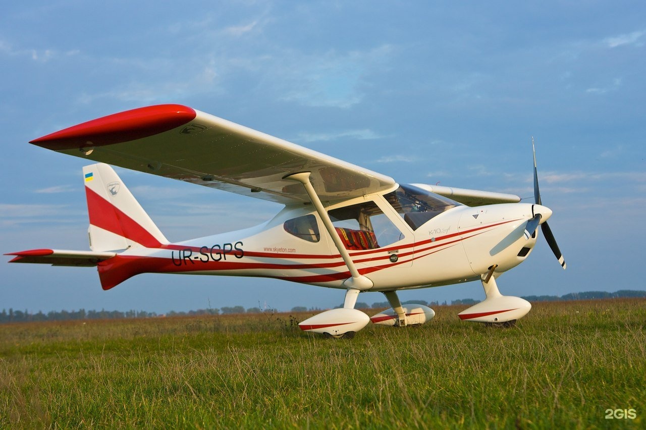 Swift самолет. Swift 10. Skyeton k-10 swift. А-10 самолет. Літакк.