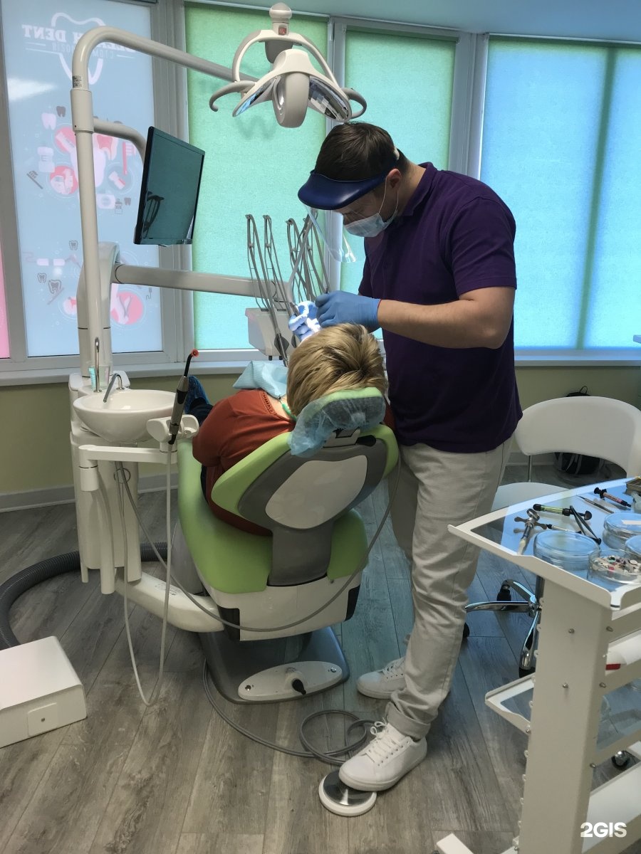 Врачи стоматологии на добровольского 11