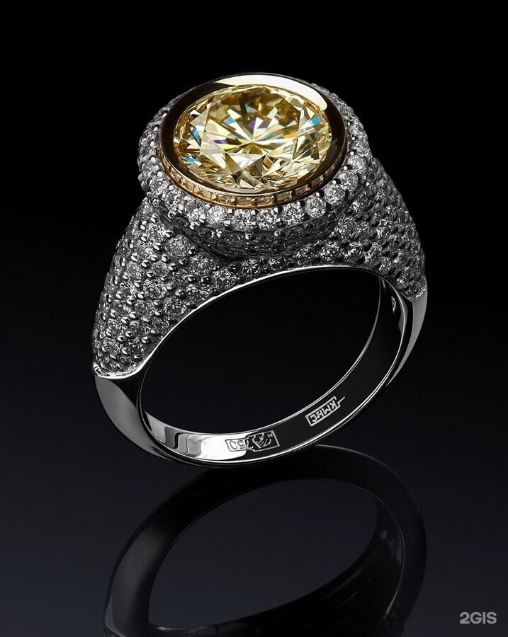 Ювелирное изделие кольцо с бриллиантом. Даймонд джевелери. Кольцо МЮЗ Diamond. Украшения с бриллиантами. Красивые кольца.