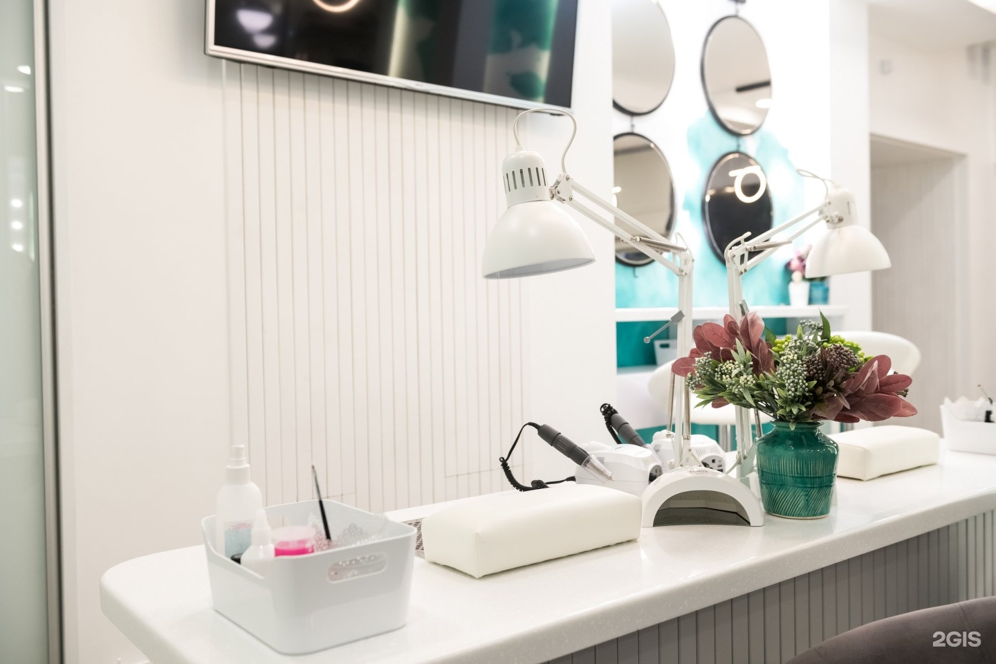 Эстетик уфа. Салон красоты Уфа Ленина. Aurum.Nail_Studio Уфа. Af Studio Уфа студия красоты. Студия красоты Уфа.