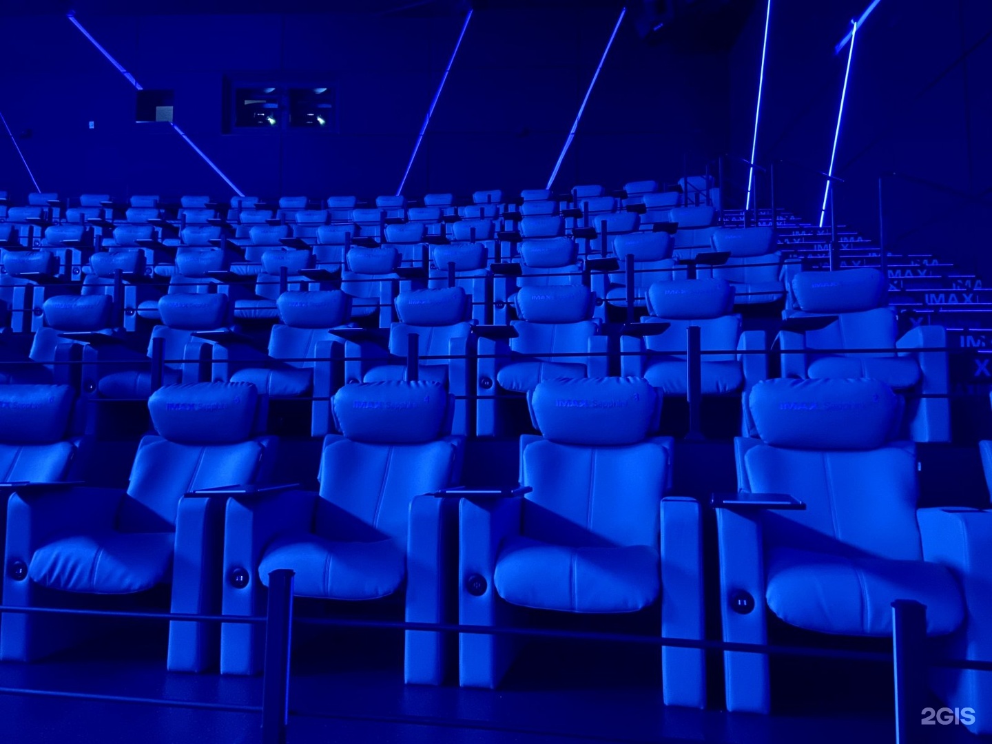Калина молл во владивостоке кинотеатр