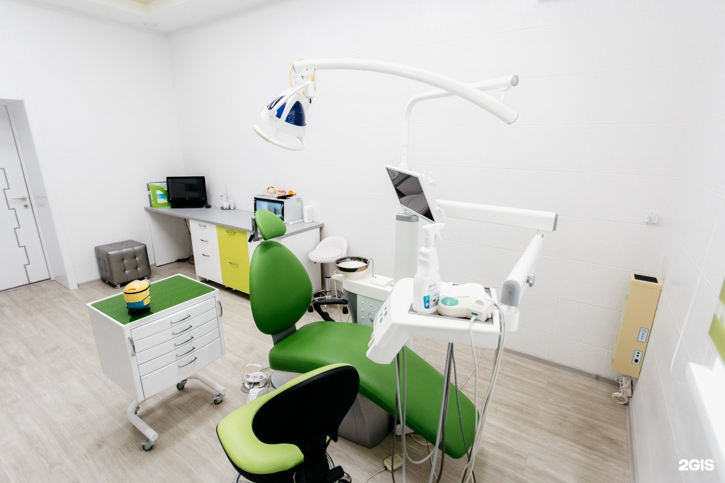 Эталон томск стоматология на рабочей 23 Покрытие зубов фторлаком Томск Изыскателей
