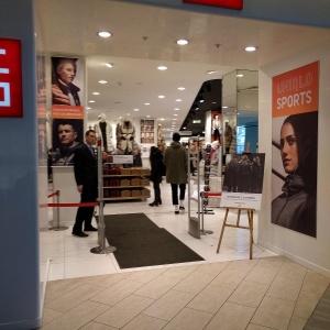 Фото от владельца Uniqlo, сеть магазинов одежды