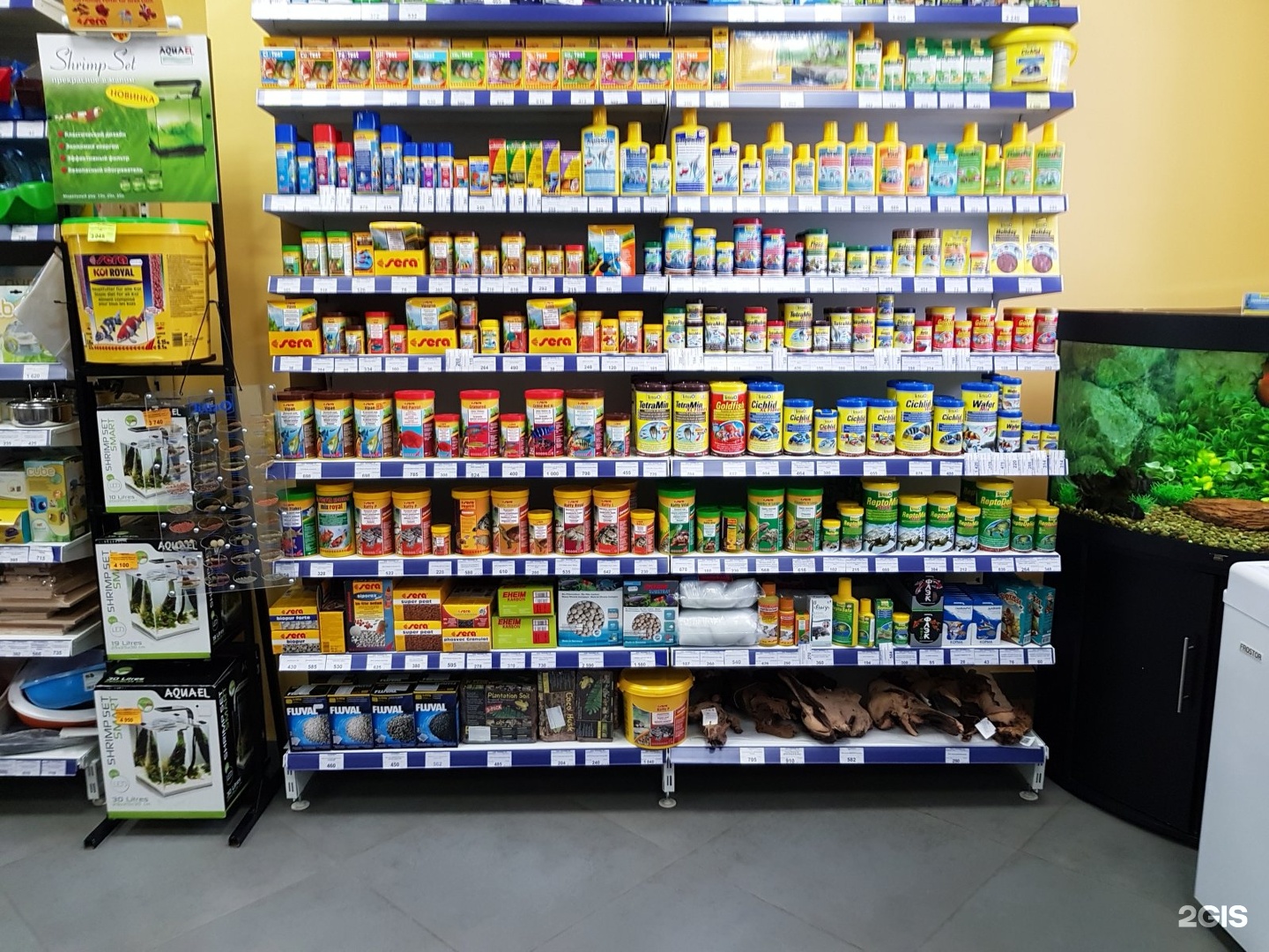 Москва ленинградский проспект 66 марквет. Ветаптека зоомагазин. Маркветы. Марквет зоомагазин на беговой. Зоомагазин марквет логотип.